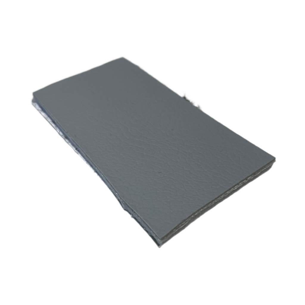 Auto-Kustleder Breite 1370mm feingenarbt hellgrau mit 3mm PE-Schaumstoffrücken